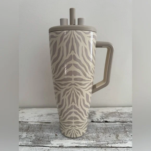 Brumate 40oz Era. Zebra Print - Picture 1 of 8